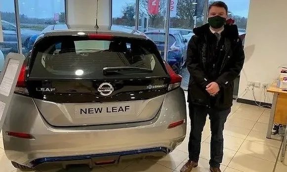 Car dealership volunteers run transport service to Covid jabs
