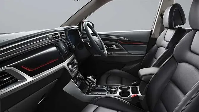 ULTIMATE DRIVING INTERFACE