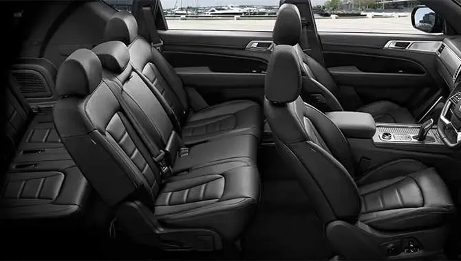 DOUBLE FOLDING SECOND ROW SEATS