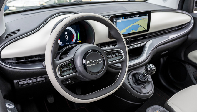Fiat 500 hybrid 