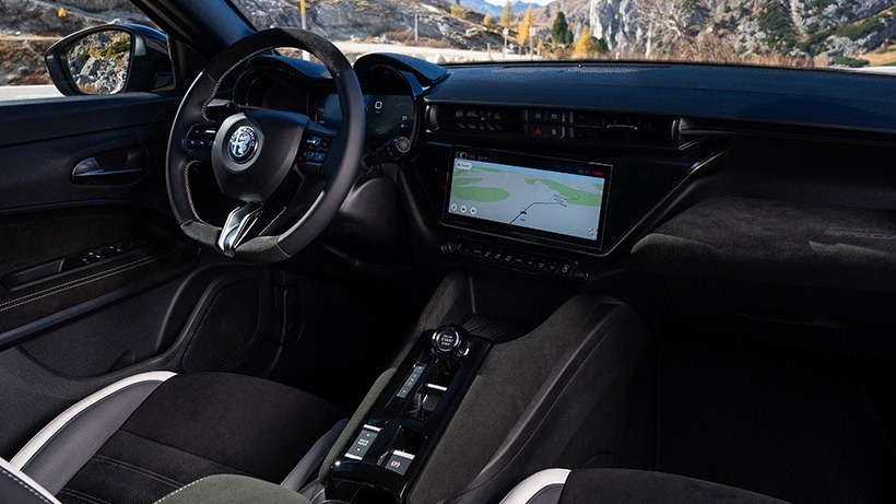 Alfa Romeo Junior Ibrida 1.2 Hybrid 107kW (145hp) eDCT6 Automatic