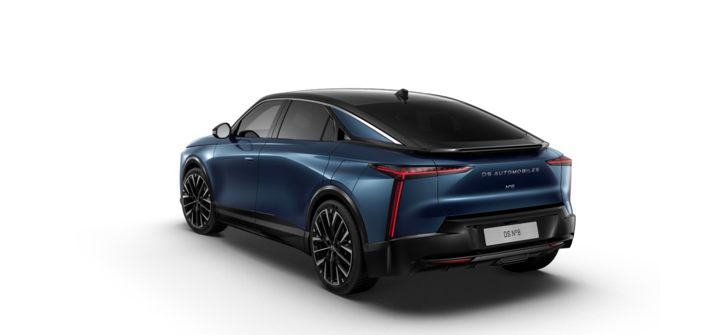 DS Nº8 FWD 230 HP Automatic