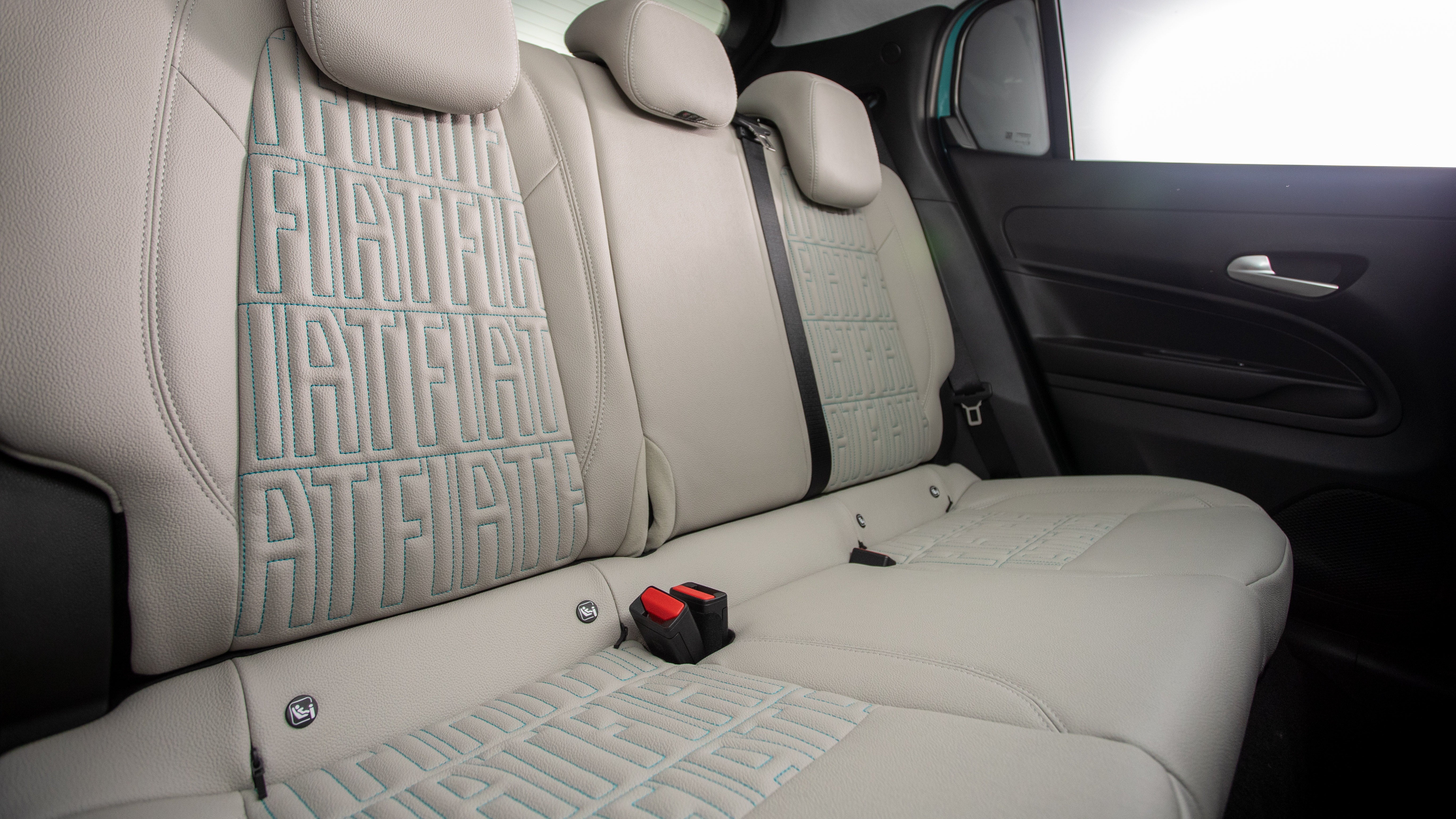 Fiat 600 Hybrid 1.2 Hybrid 48V 107kW (145hp) Automatic