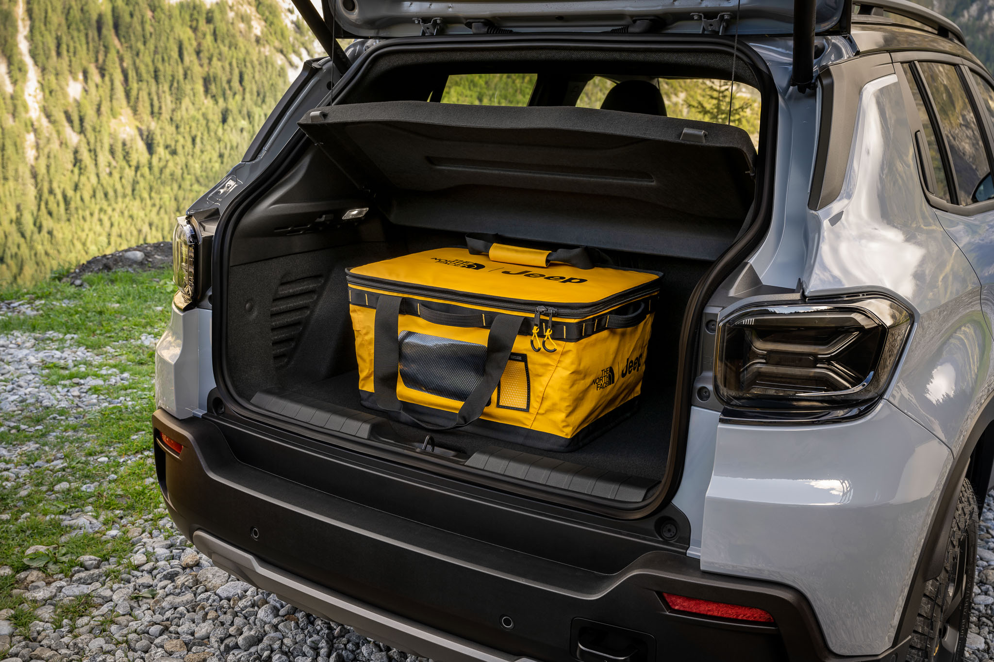Jeep Avenger 4xe Hybrid 1.2 Turbo 4xe 100 kW 136Hp AT