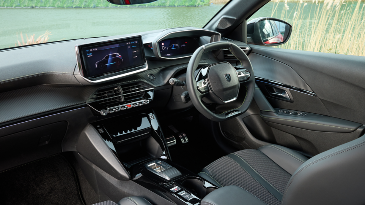 Peugeot E-208 Electric 50 kWh 136 1-speed automatic