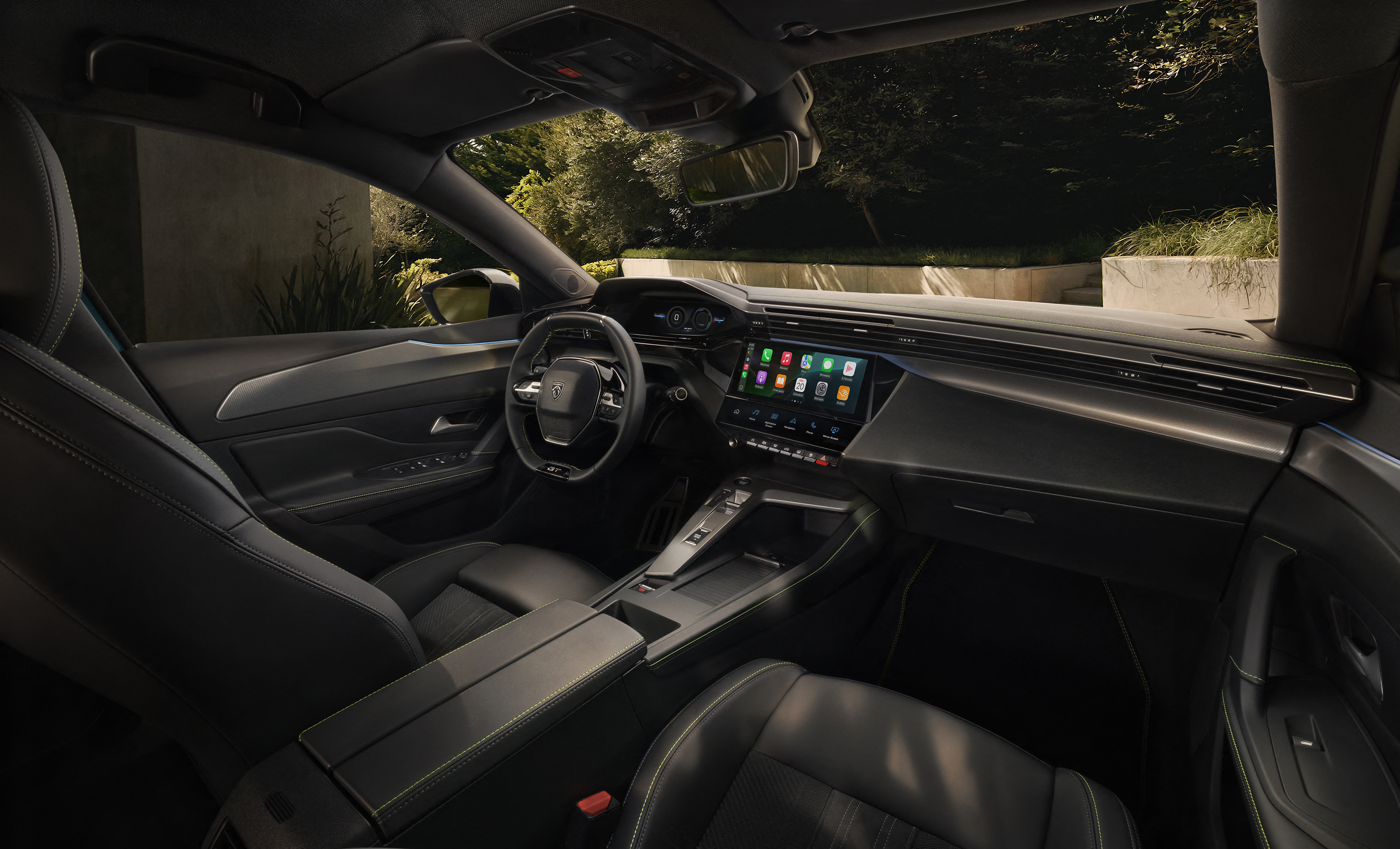 Peugeot E-308 Electric 55kWh 156 1-speed automatic