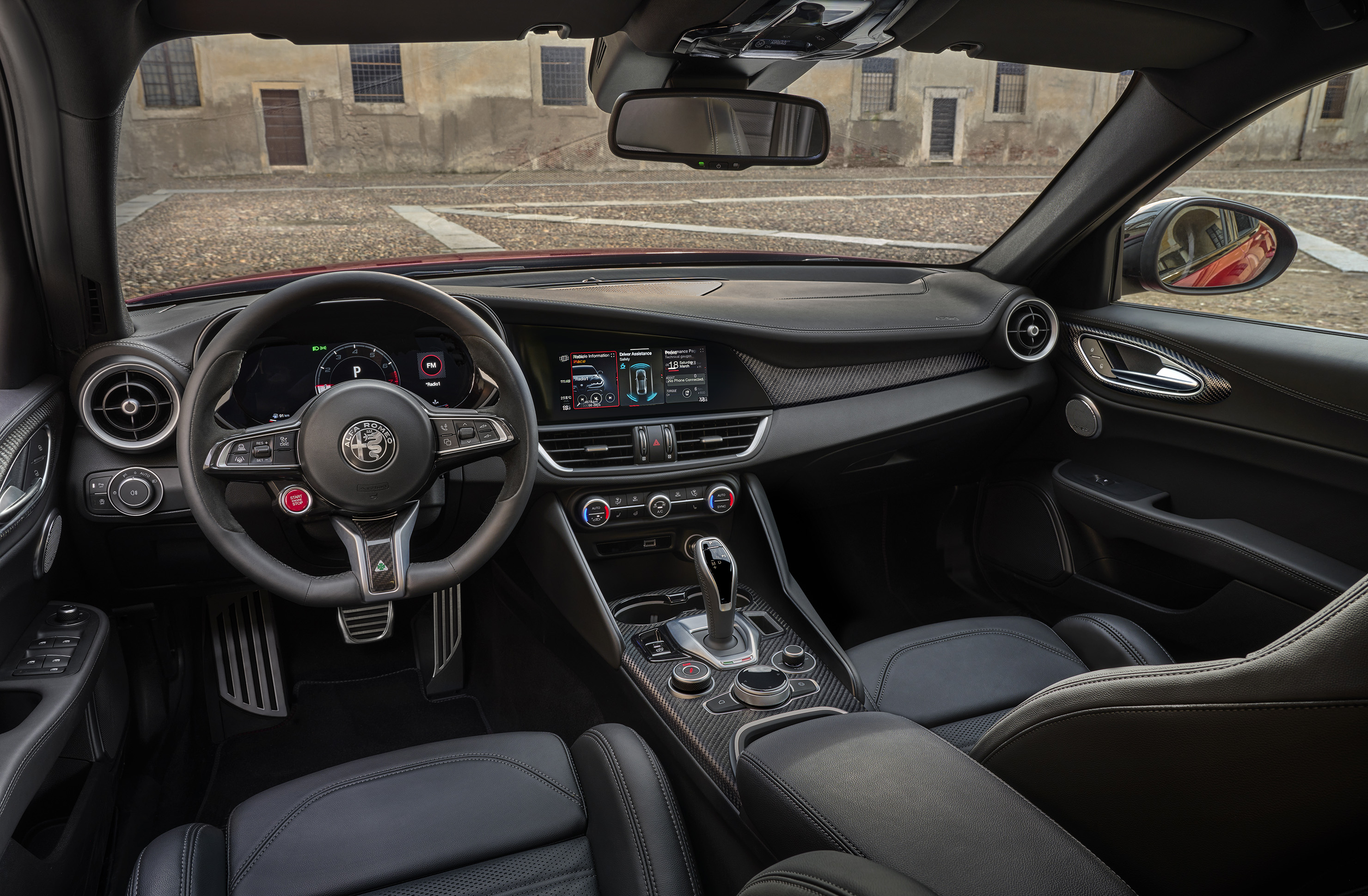 Alfa Romeo Giulia Quadrifoglio Giulia 2.9 V6 Bi-Turbo 520 Quadrifoglio