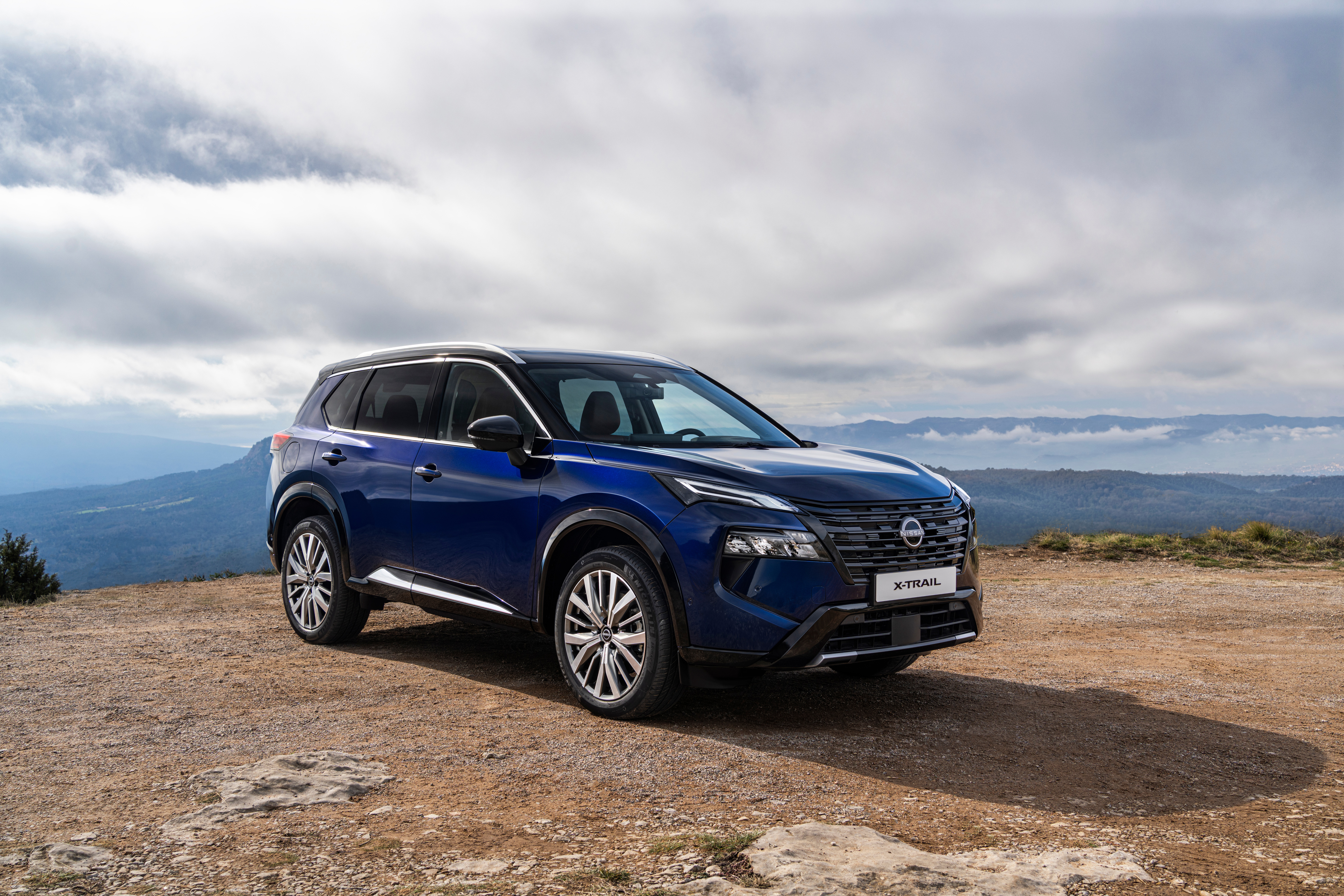 Nissan New X-Trail 5ST e-4ORCE 4WD Tekna