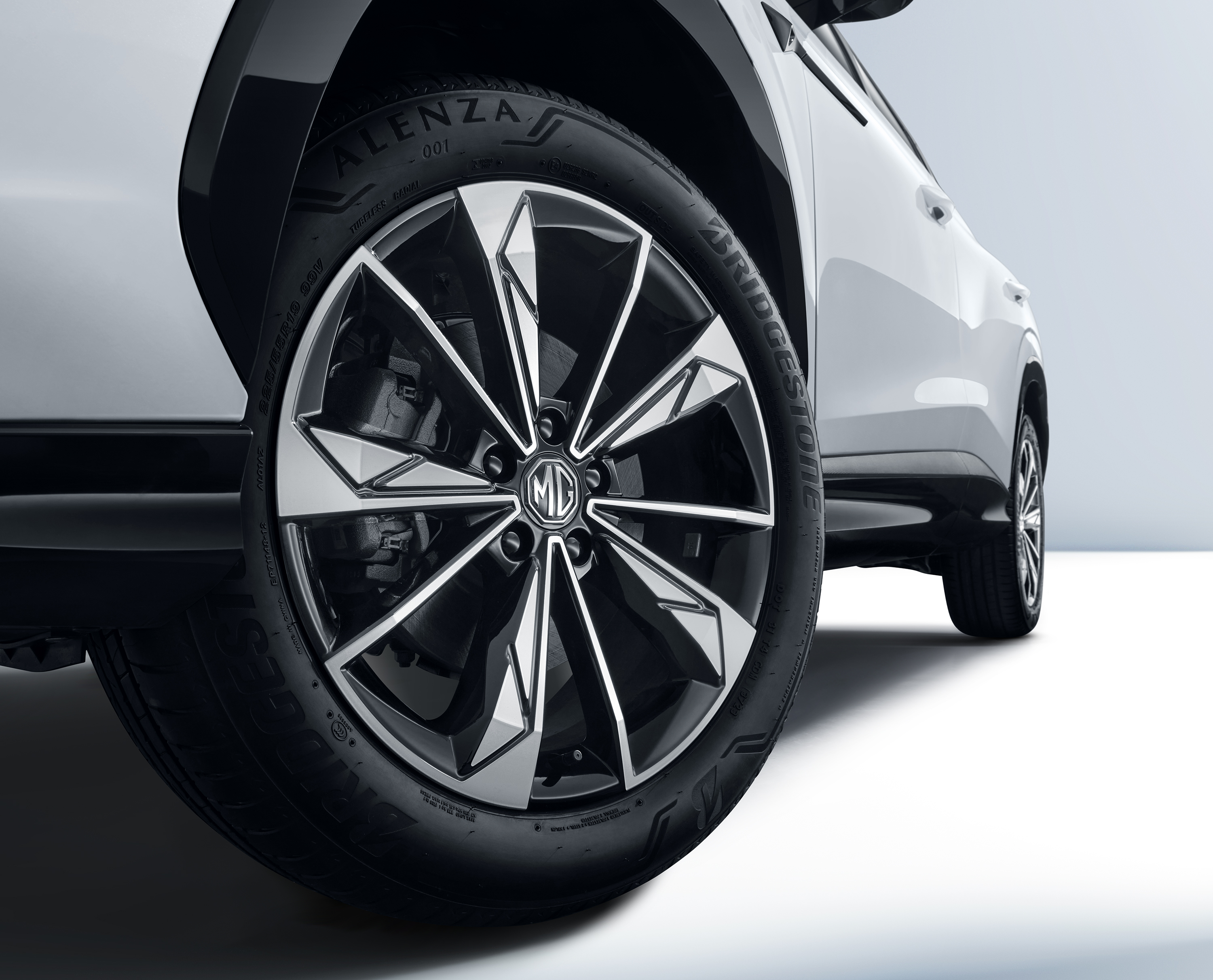 MG MG HS Plug-in Hybrid GS61H 1.5T 2-speed Automatic