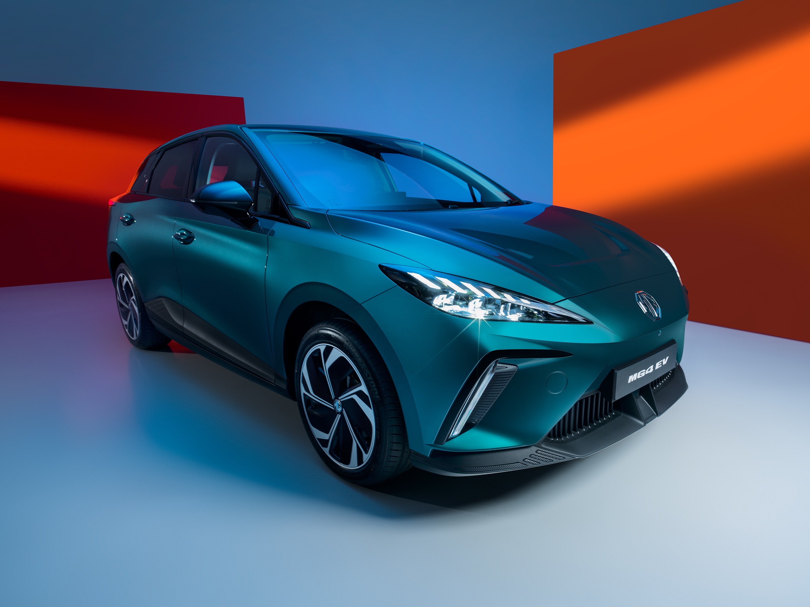 MG MG4 EV 64kWh RWD 140kW 1-Speed Automatic