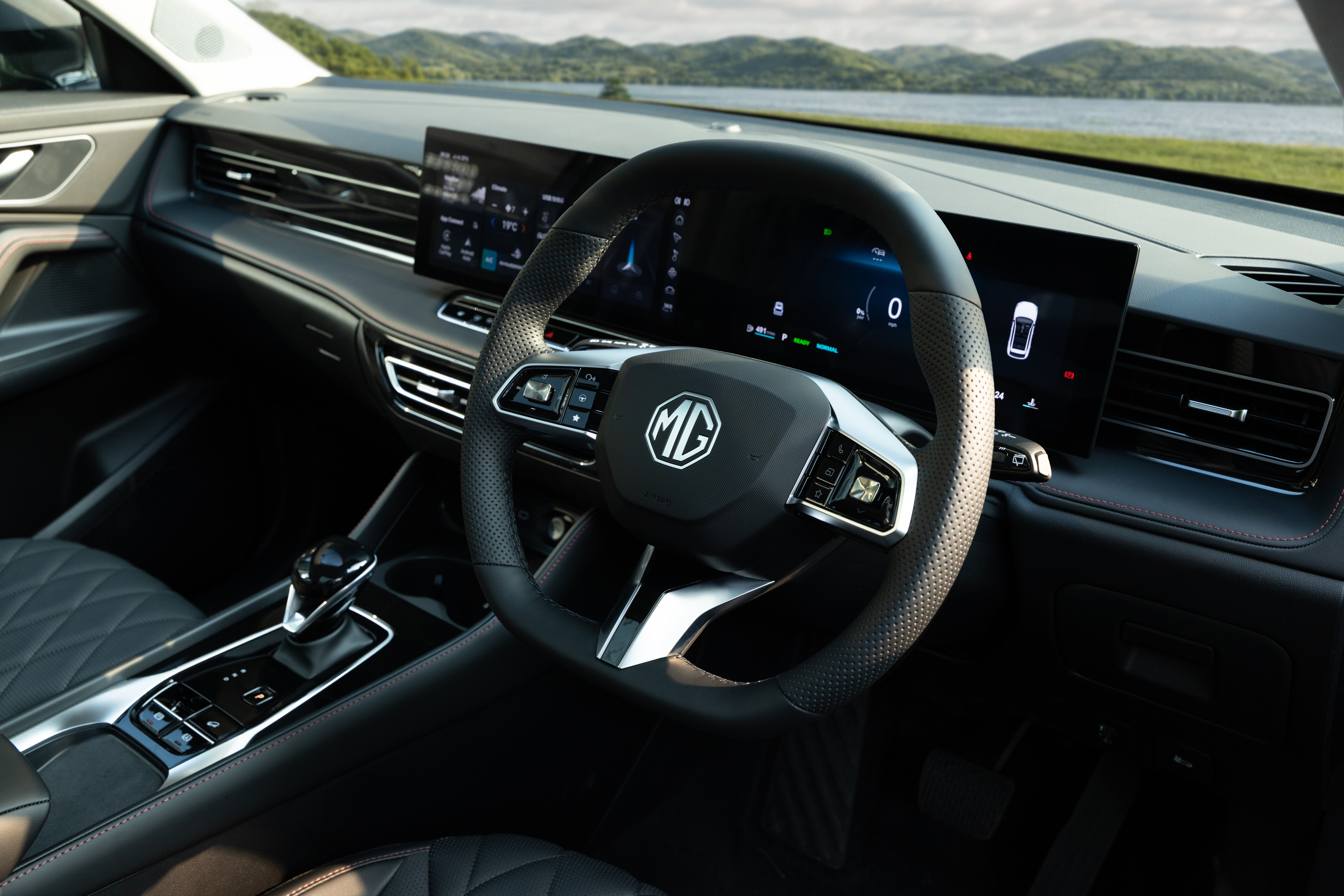 MG MG HS Hybrid+ 1.5L Hybrid 2 Speed Automatic