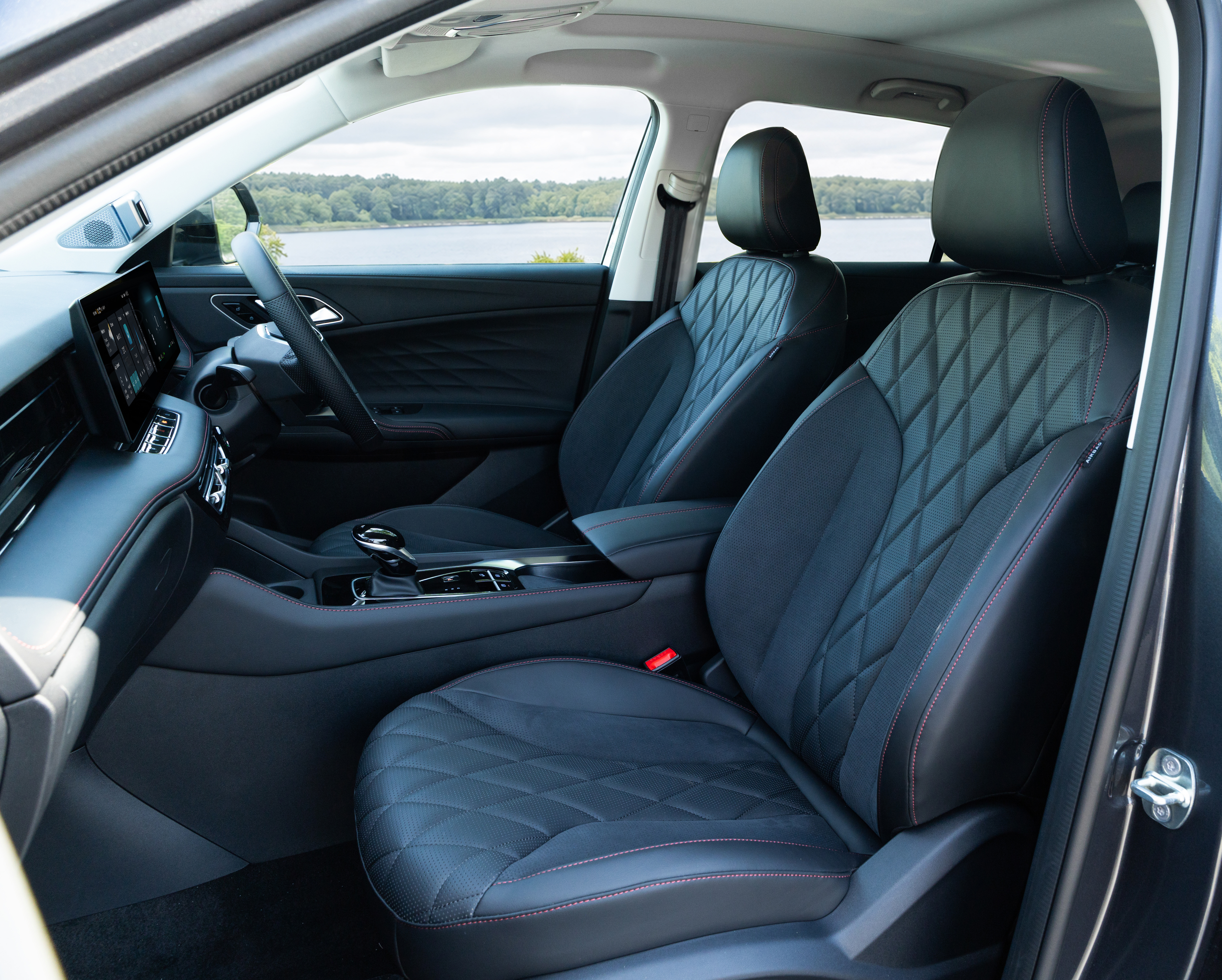 MG MG HS Hybrid+ 1.5L Hybrid 2 Speed Automatic