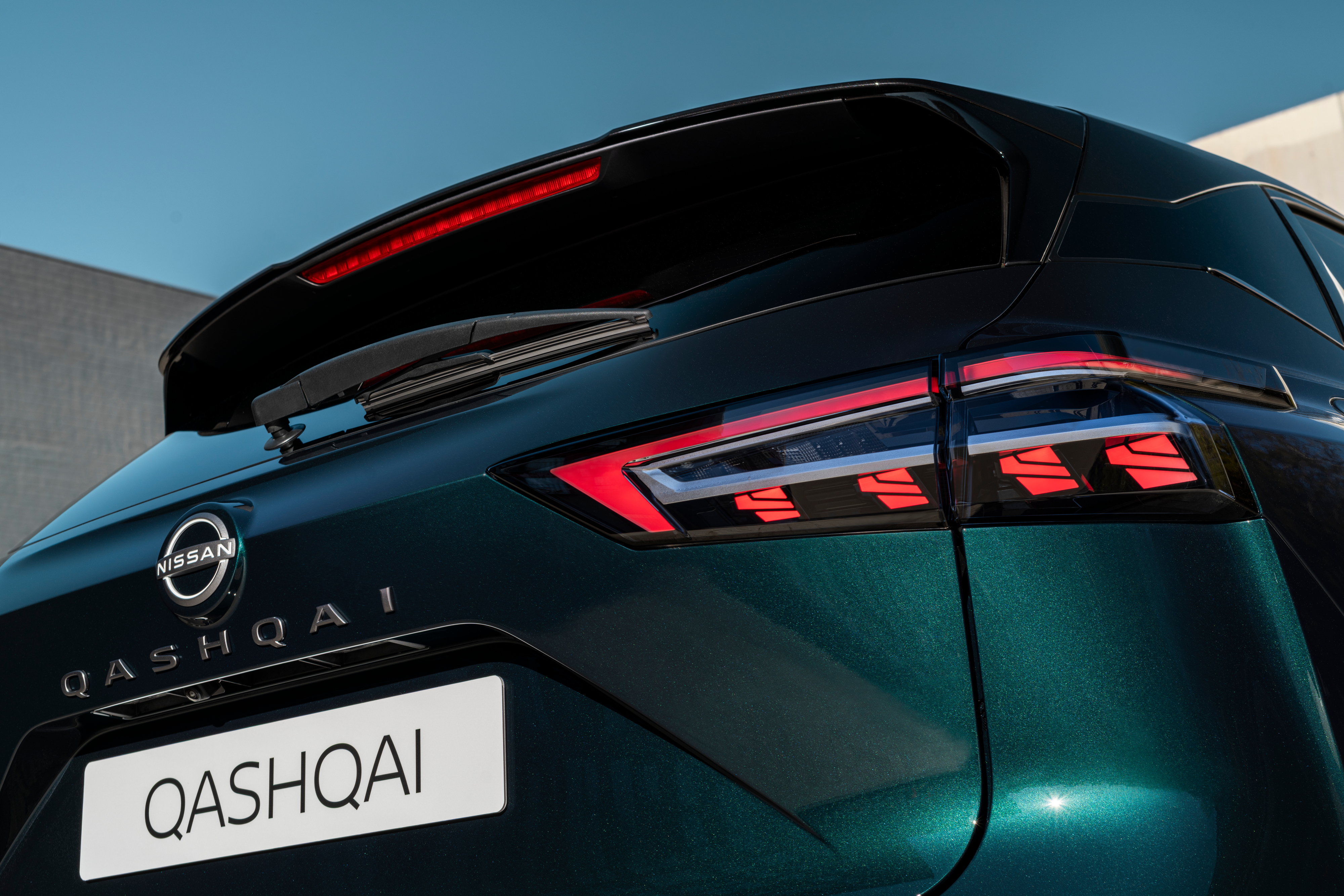 Nissan QASHQAI 1.3L Mild Hybrid 140 PS Manual 2WD