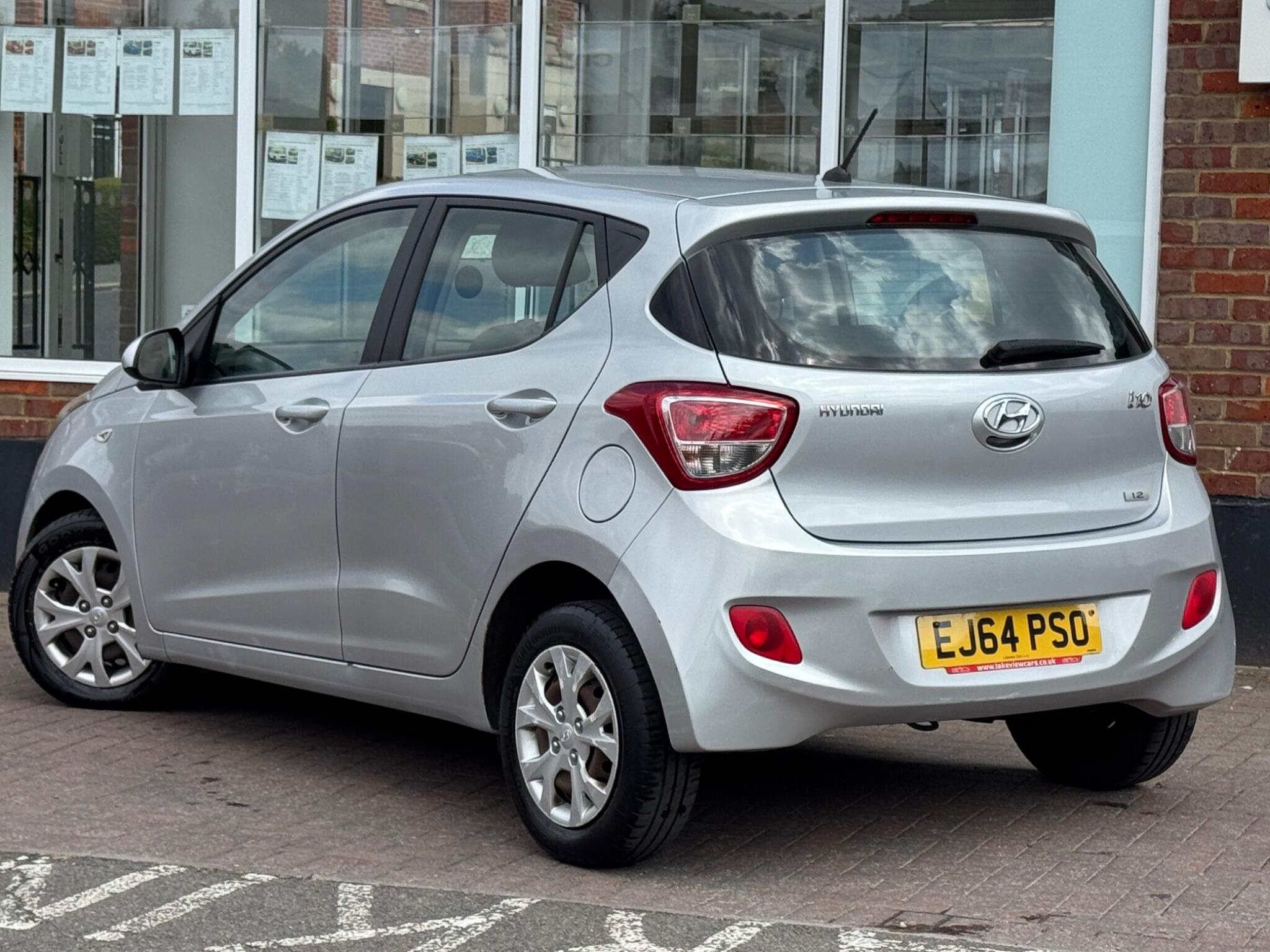 Hyundai i10