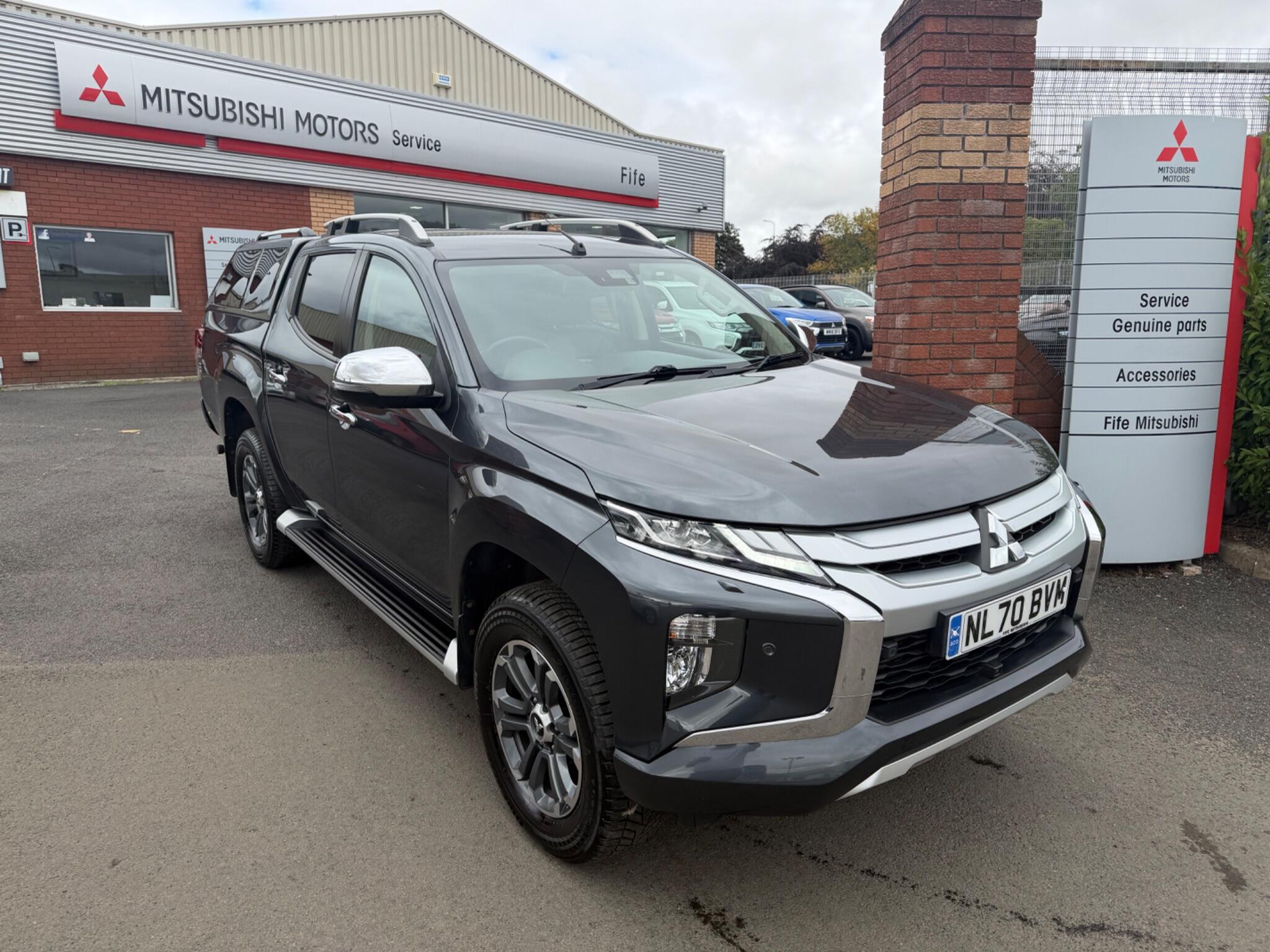 Mitsubishi L200