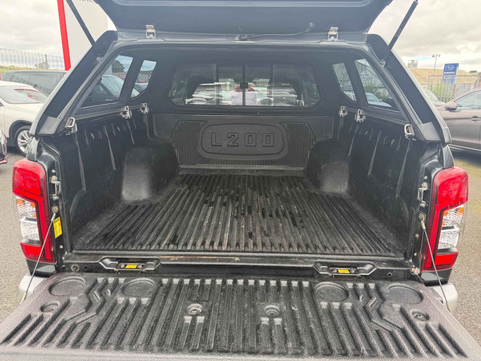 Mitsubishi L200