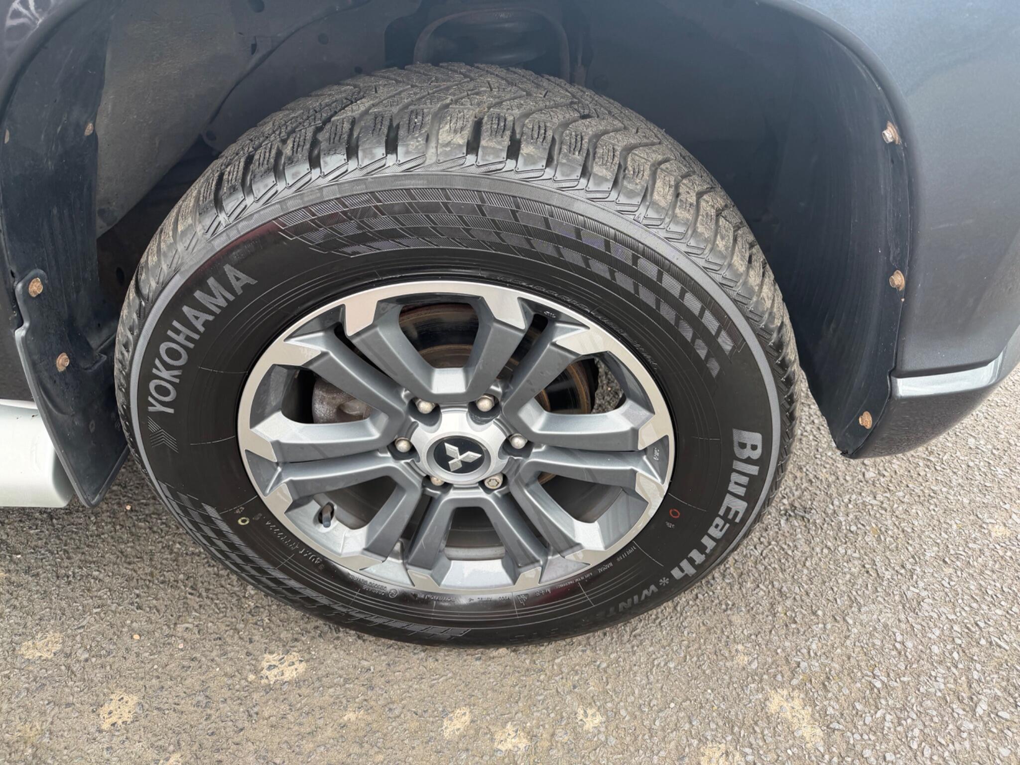 Mitsubishi L200