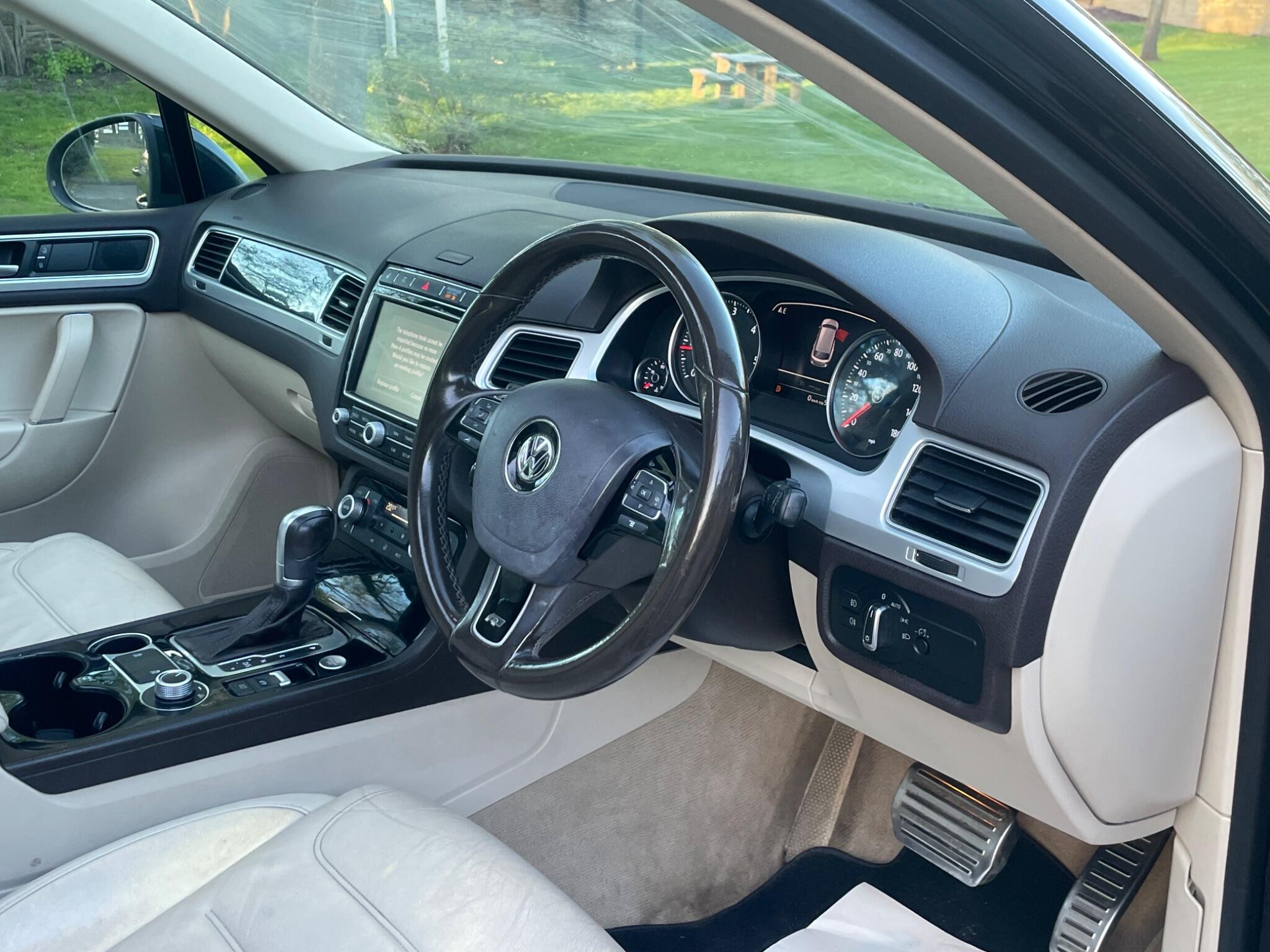 Volkswagen Touareg