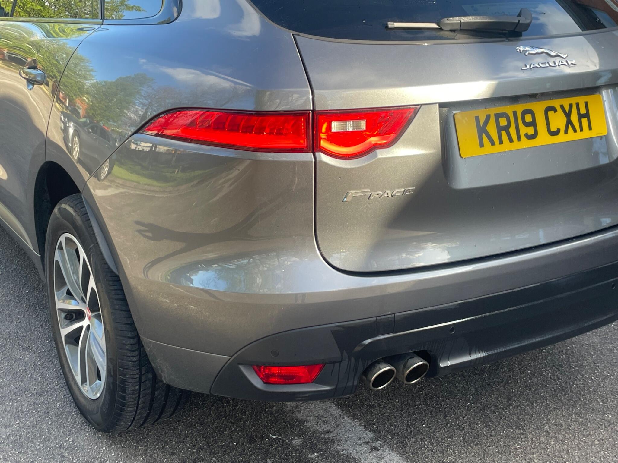 Jaguar F-Pace