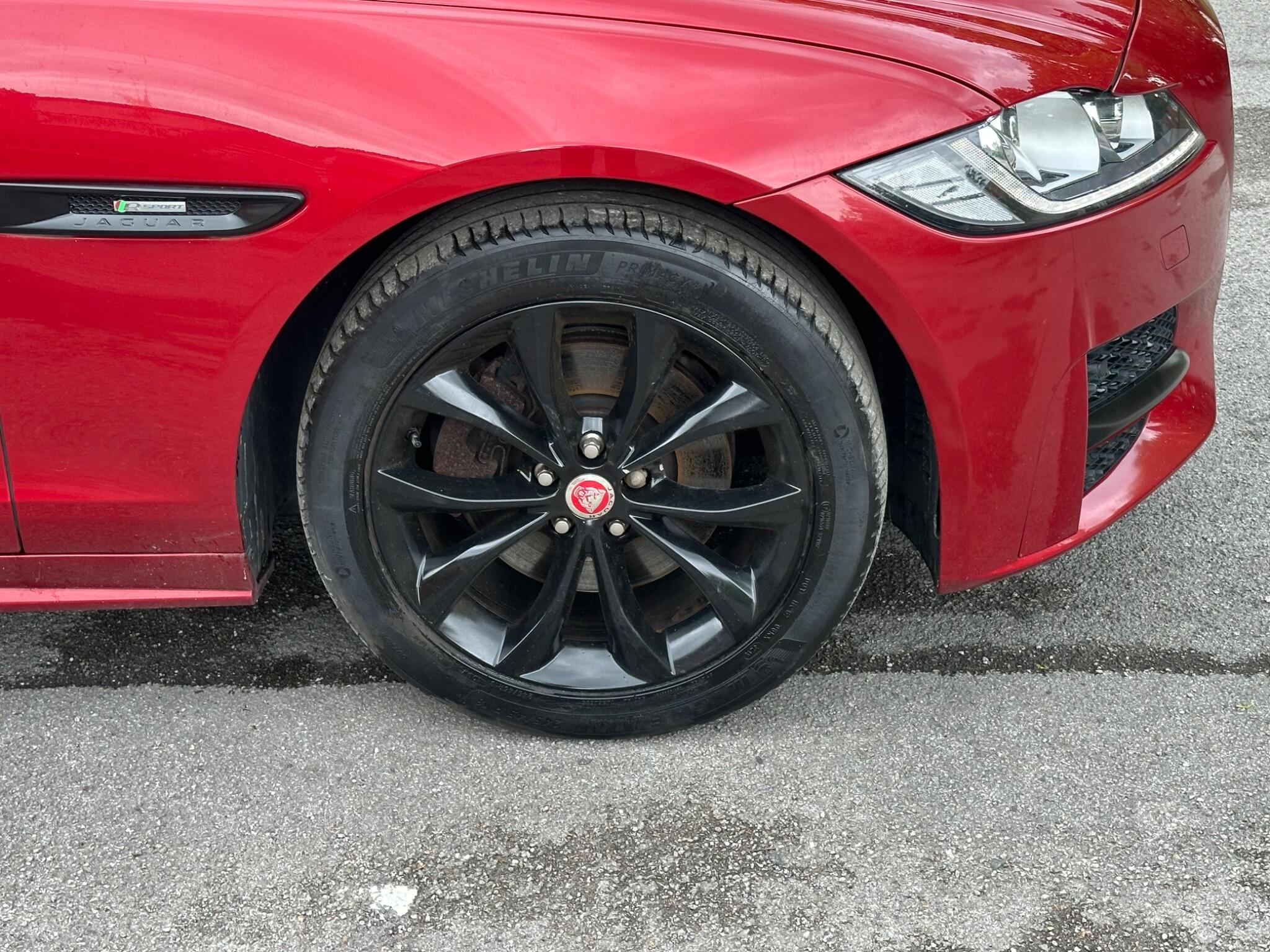 Jaguar XF