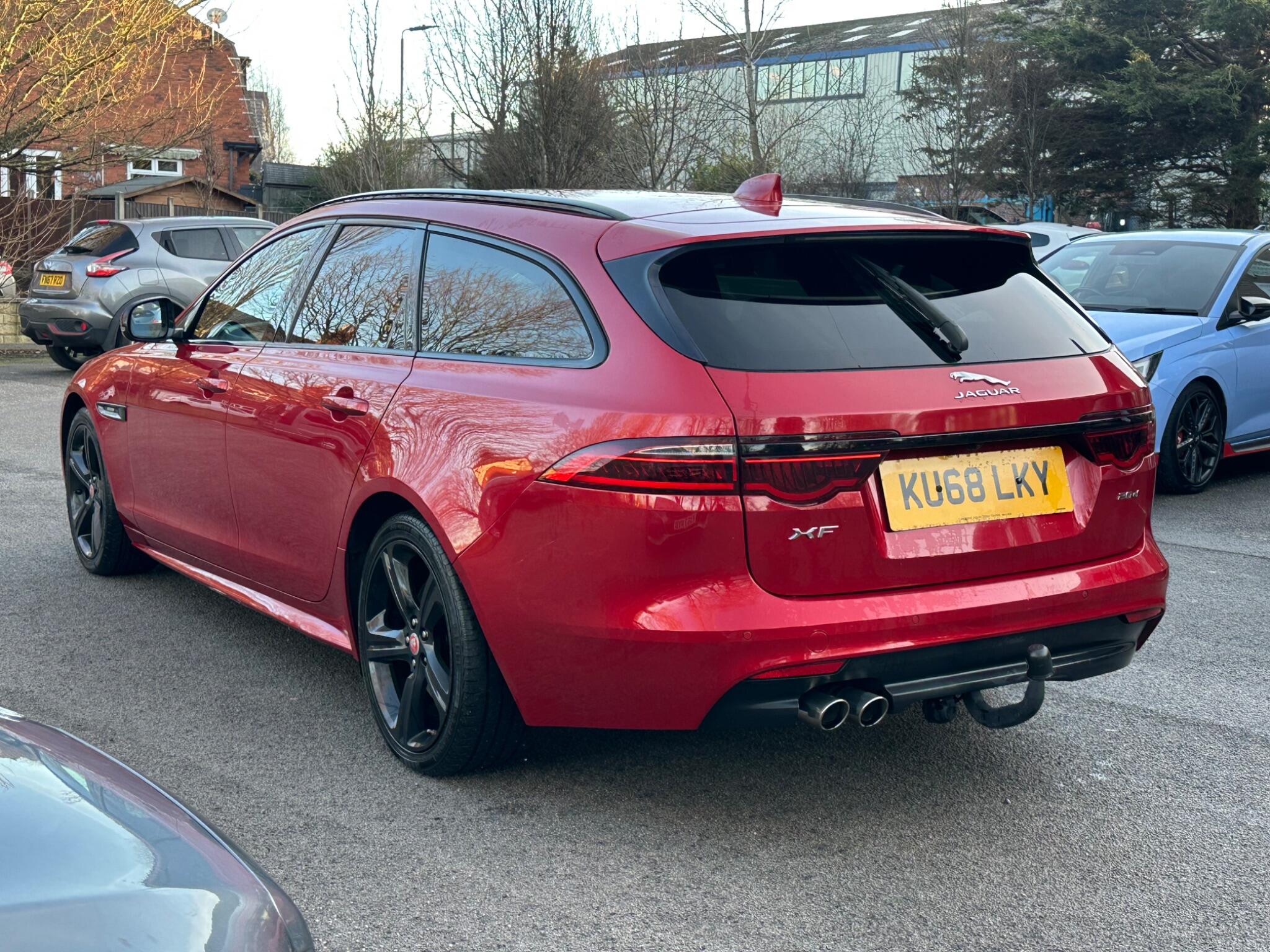 Jaguar XF