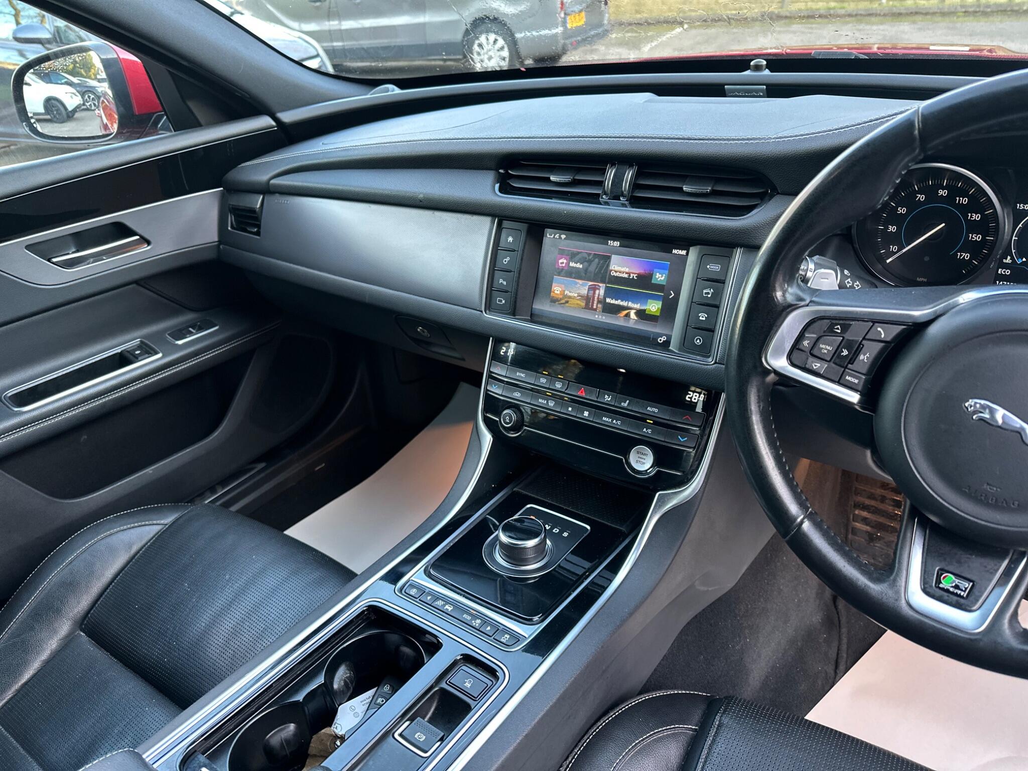 Jaguar XF