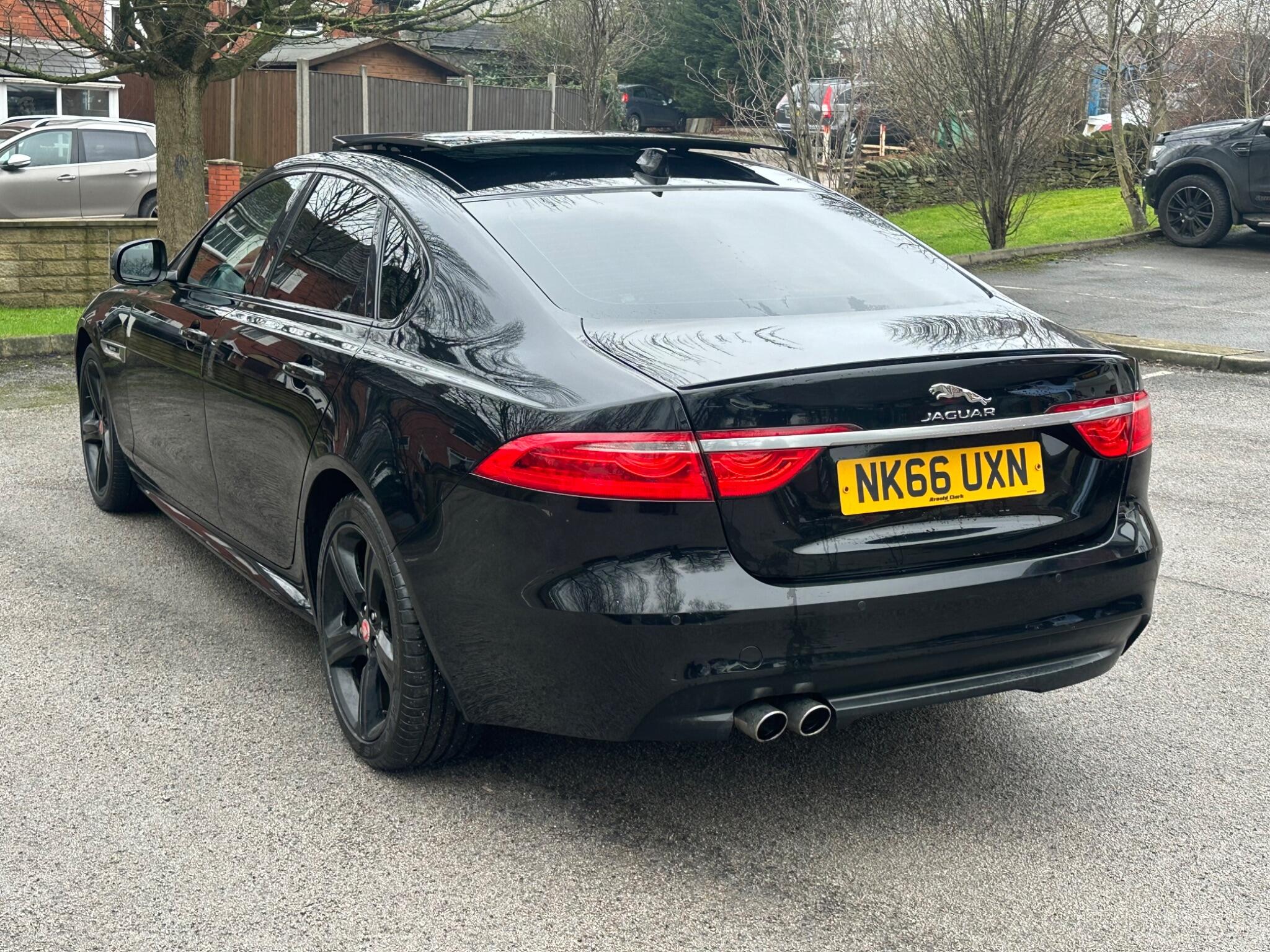 Jaguar XF