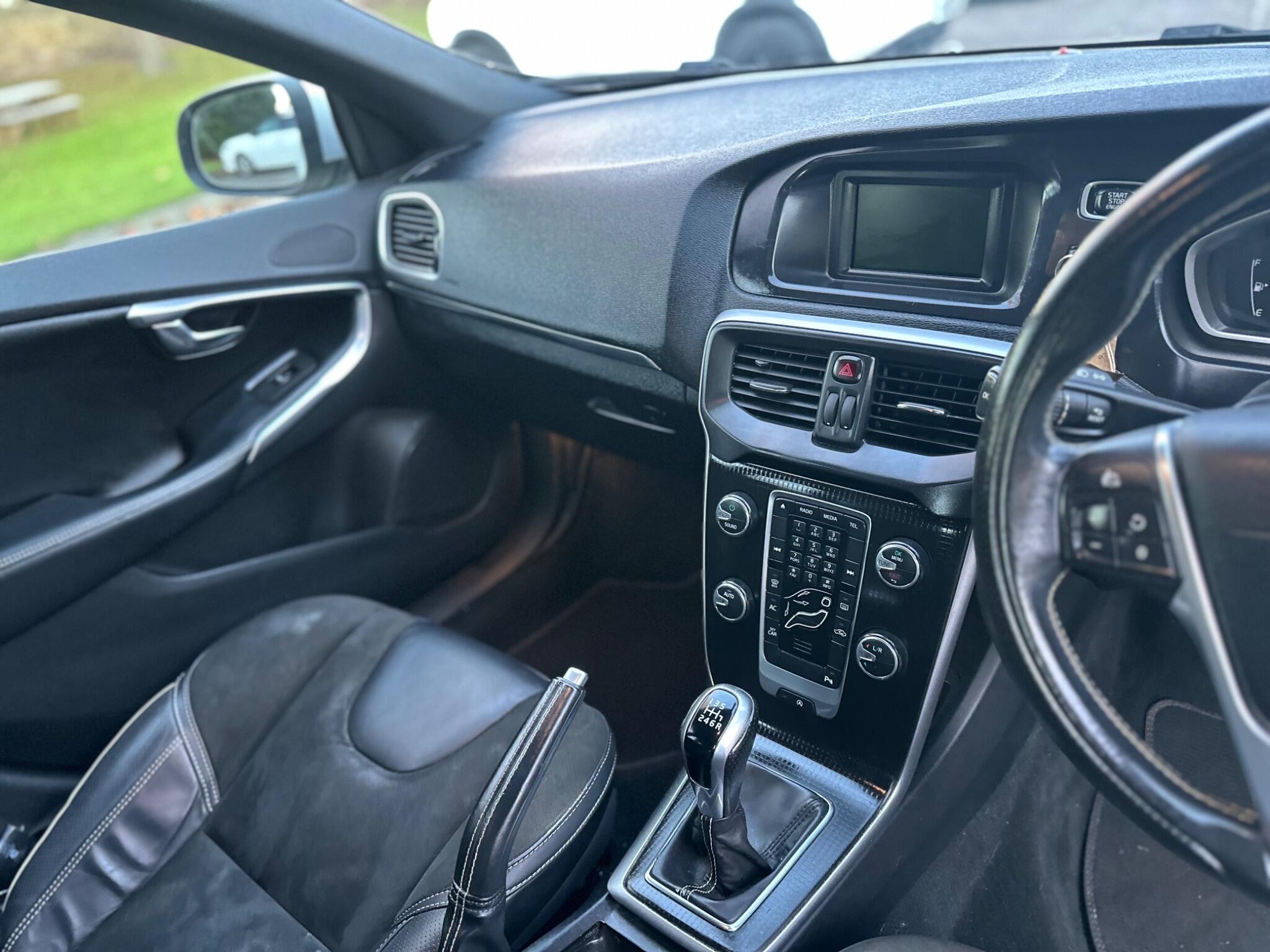 Volvo V40