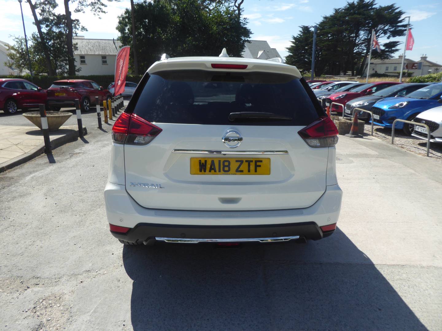 Nissan X-TRAIL