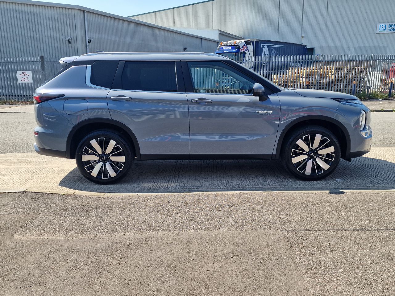 Mitsubishi Outlander PHEV