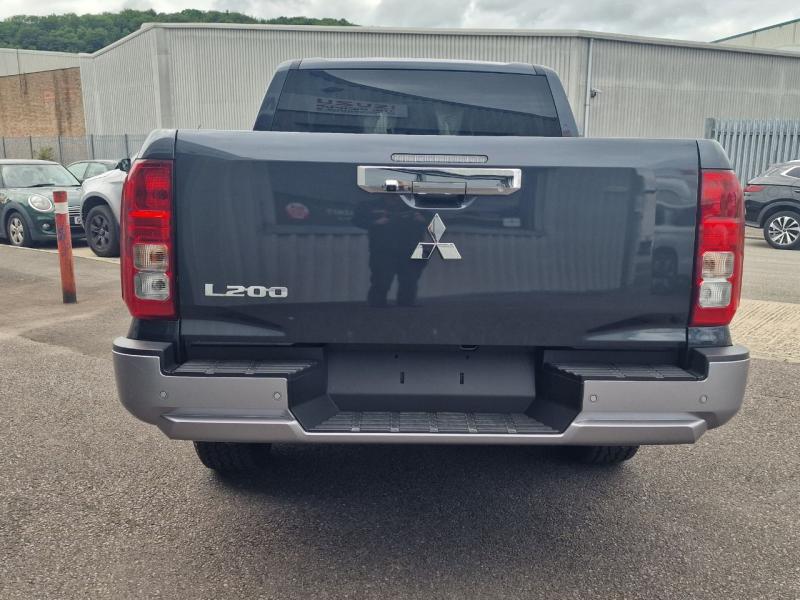Mitsubishi L200