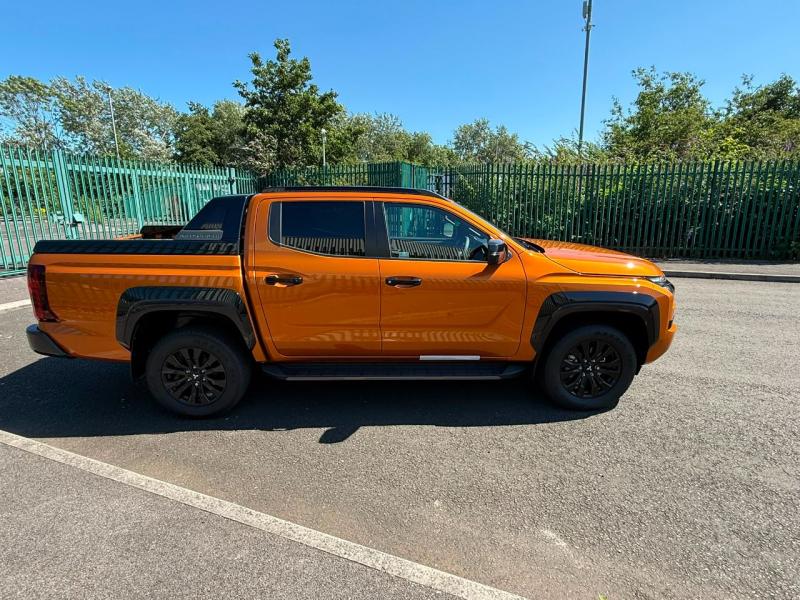 Mitsubishi L200
