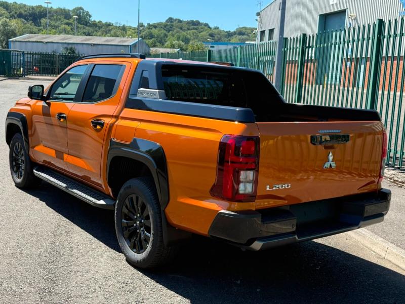 Mitsubishi L200