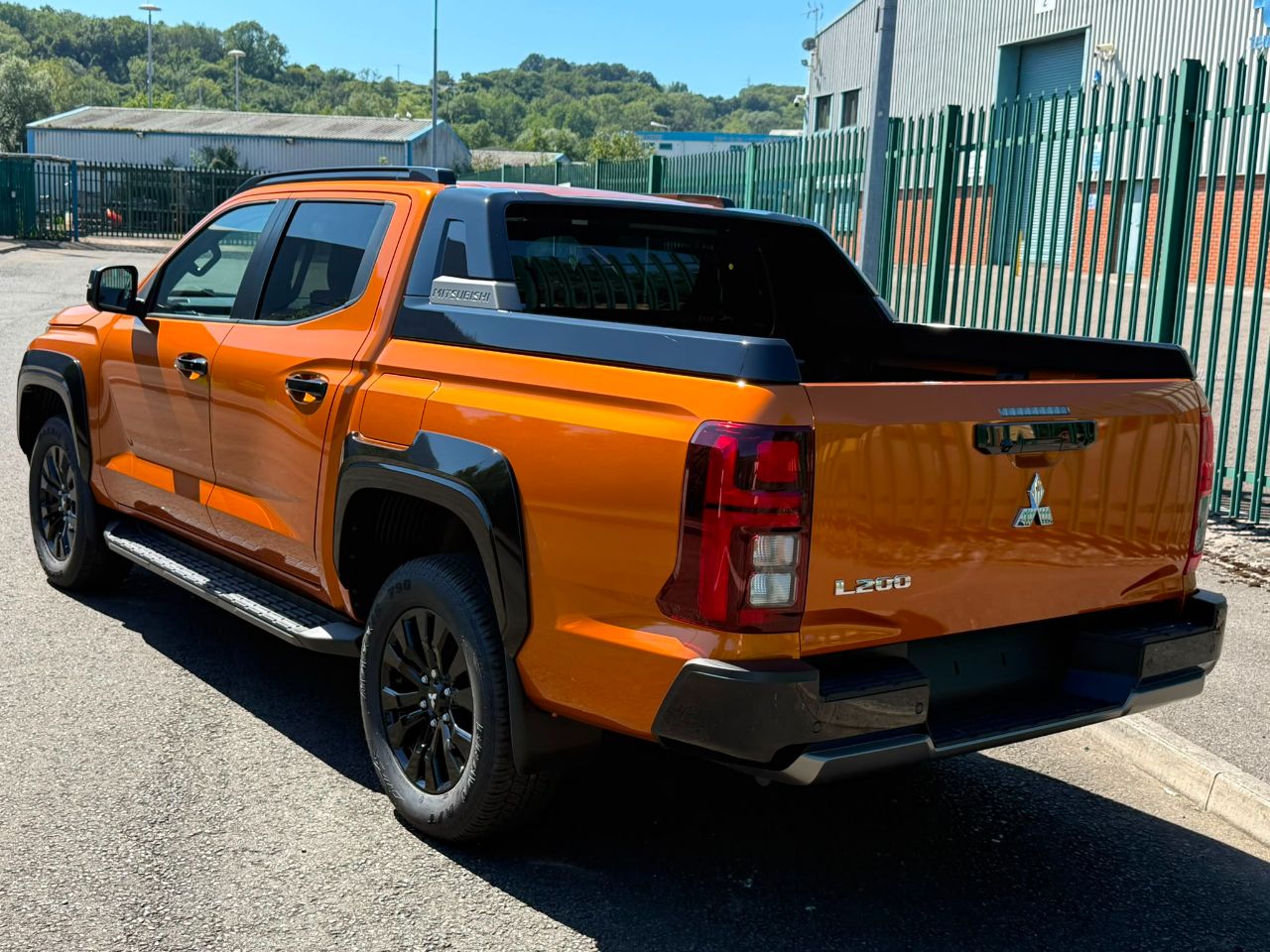 Mitsubishi L200