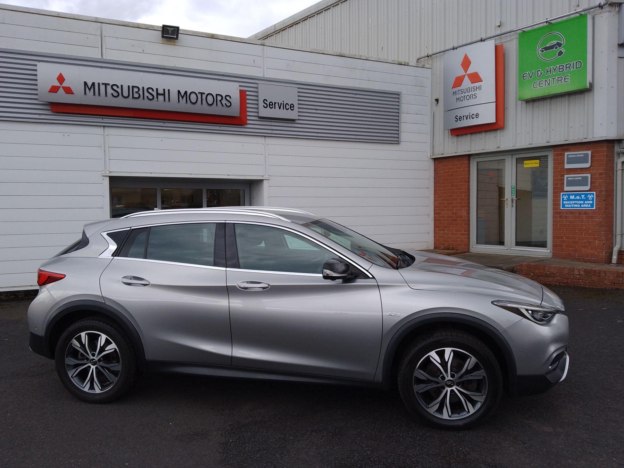 Infiniti Qx30