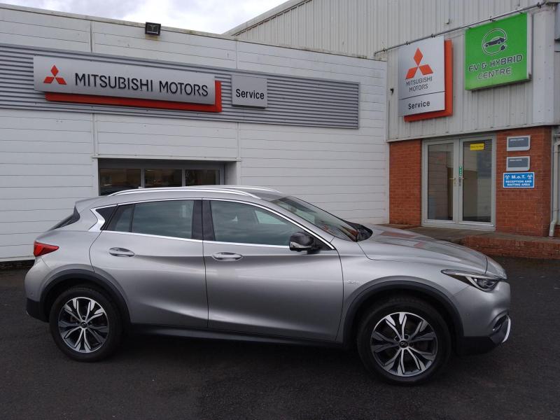 Infiniti Qx30