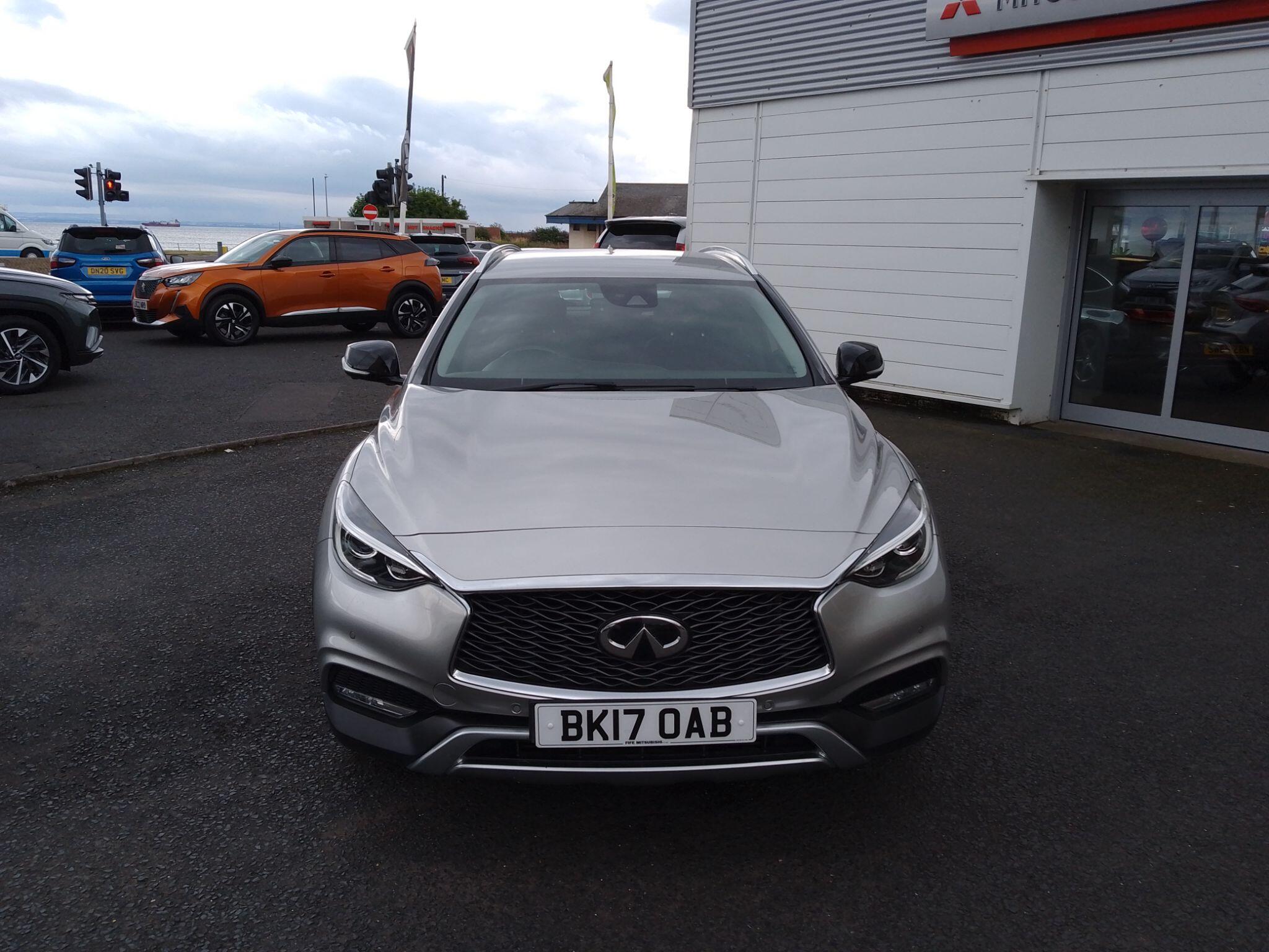 Infiniti Qx30