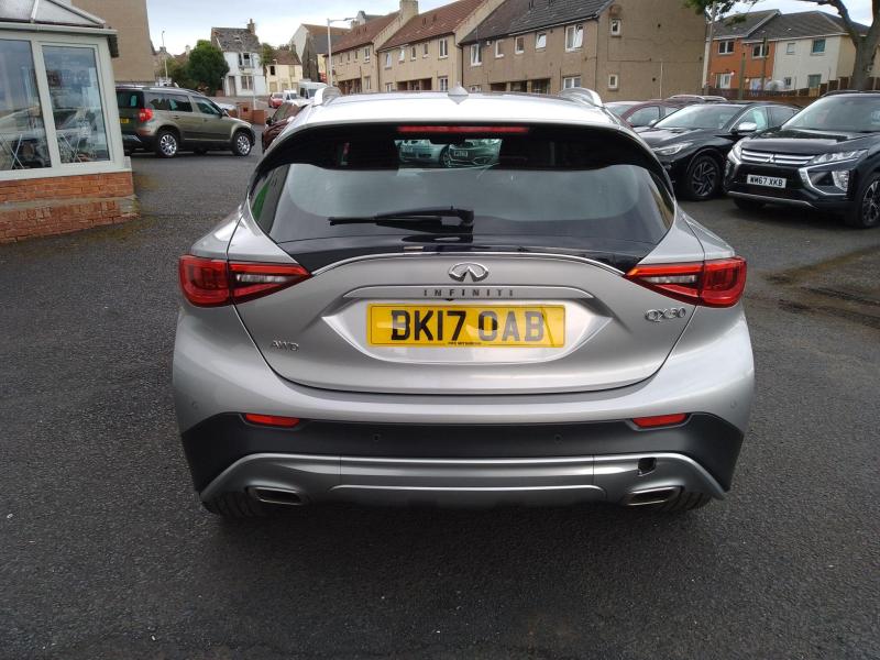 Infiniti Qx30