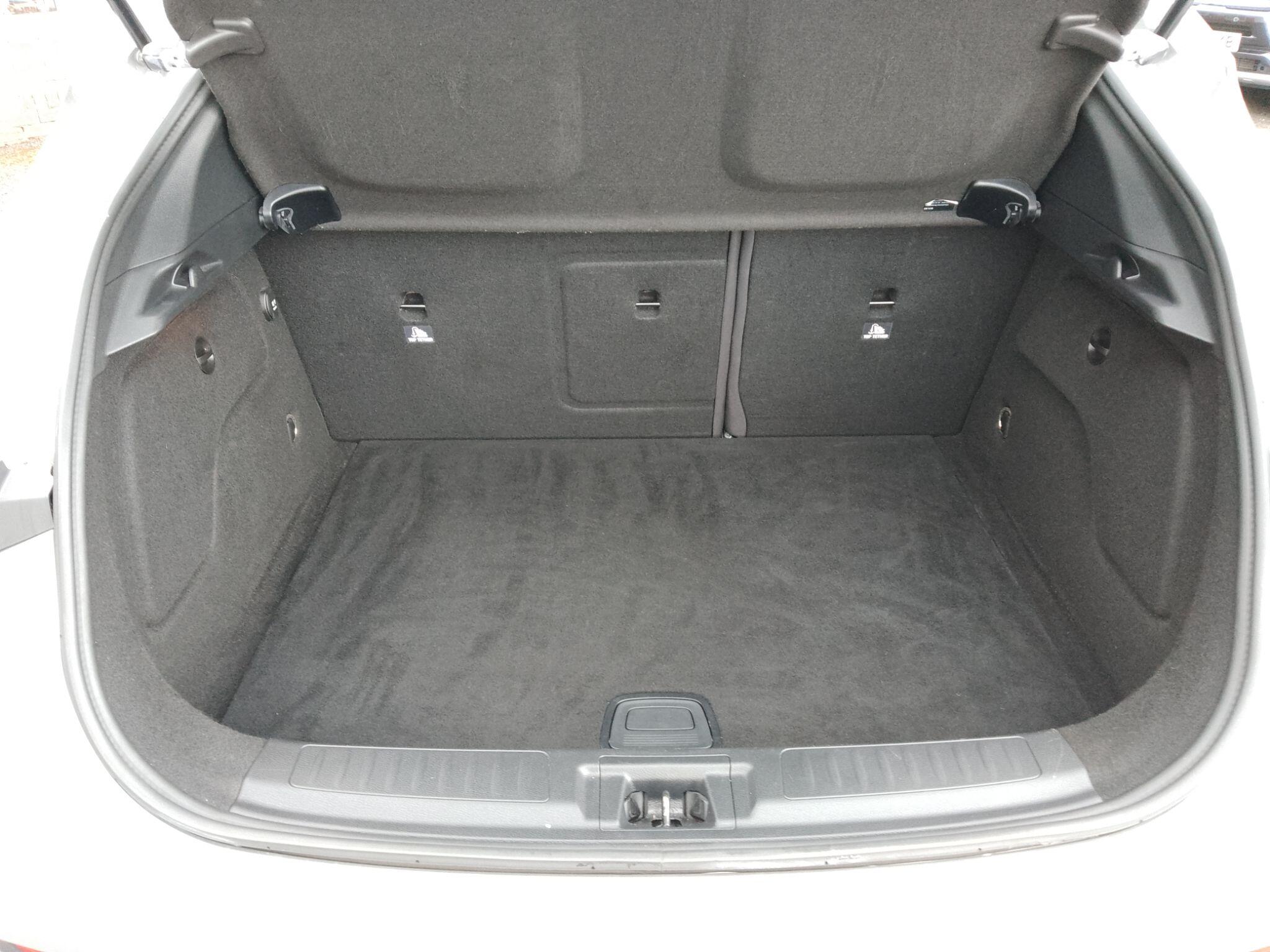 Infiniti Qx30