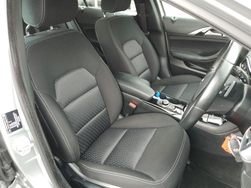 Infiniti Qx30