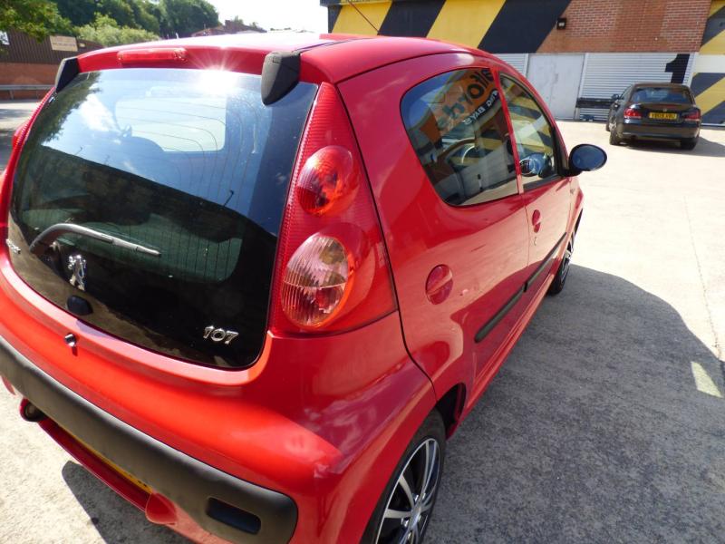 Peugeot 107