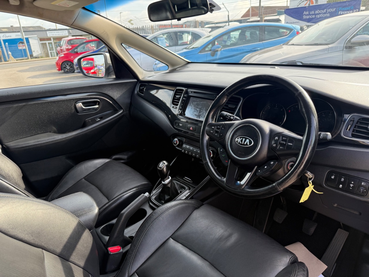 Kia Carens