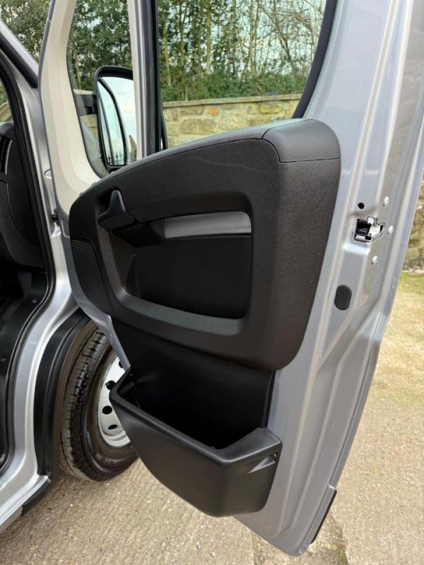 Vauxhall Movano