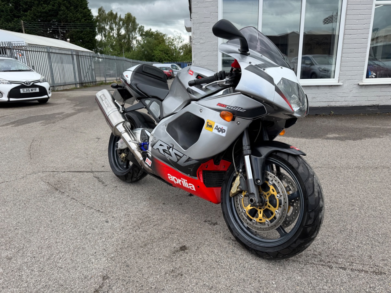 Aprilia RSV1000