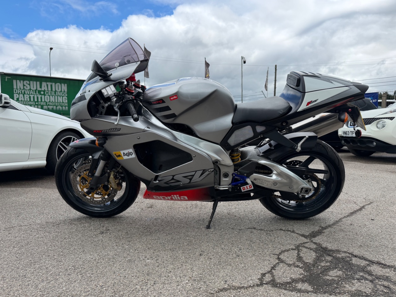 Aprilia RSV1000