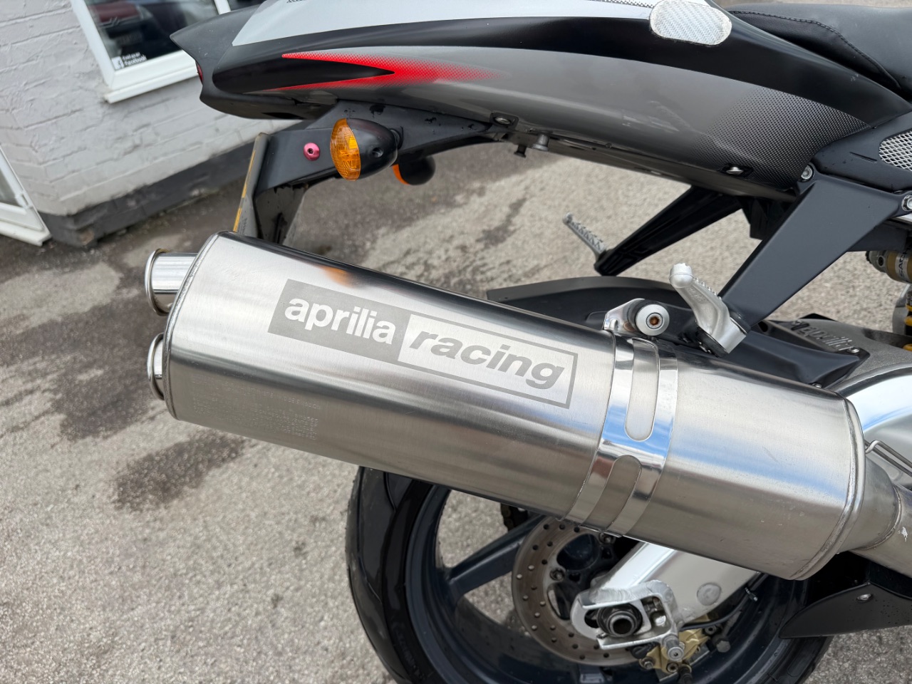 Aprilia RSV1000