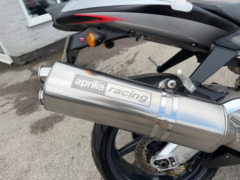 Aprilia RSV1000