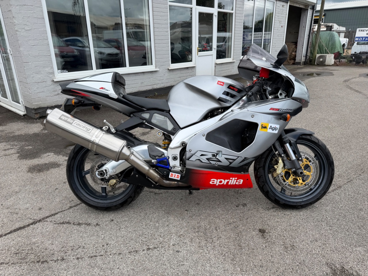 Aprilia RSV1000