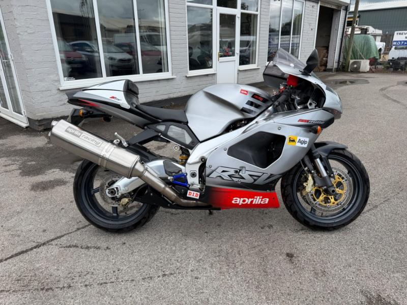 Aprilia RSV1000