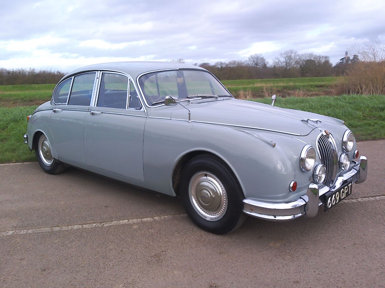 Jaguar MK II